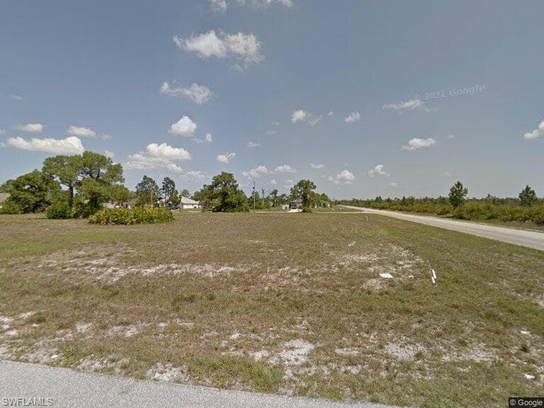 1603 NW 28th TER CAPE CORAL, FL 33993