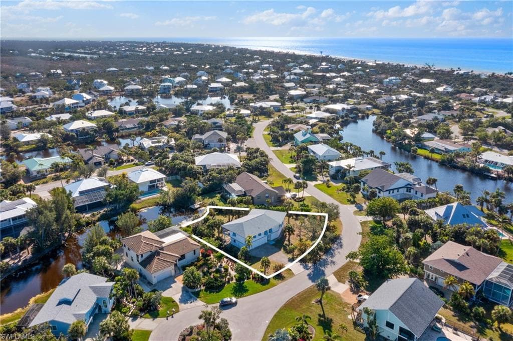 662 E Rocks DR SANIBEL, FL 33957
