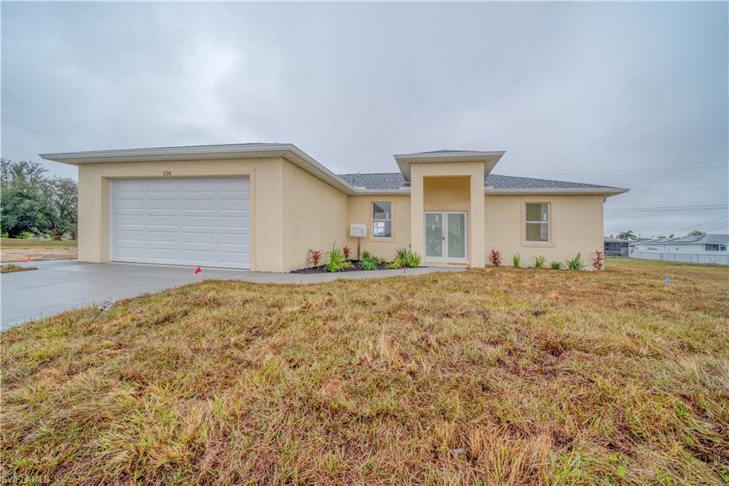216 Kismet PKWY E CAPE CORAL, FL 33909