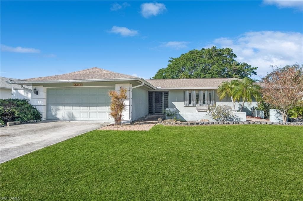 4436 Lakewood BLVD NAPLES, FL 34112