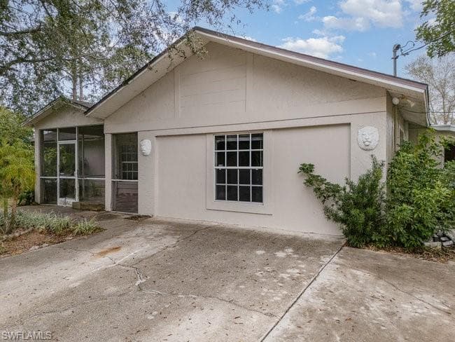 902 Louis AVE LEHIGH ACRES, FL 33972