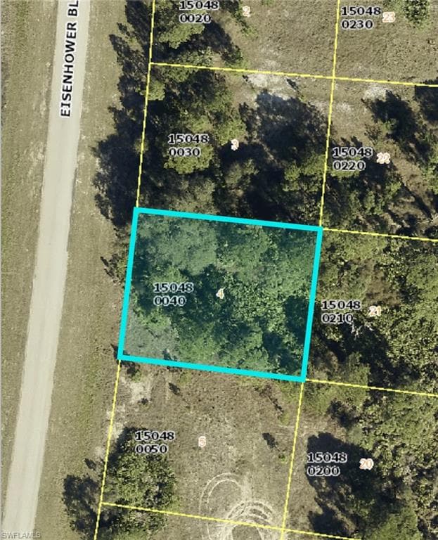 1073 Eisenhower BLVD LEHIGH ACRES, FL 33974