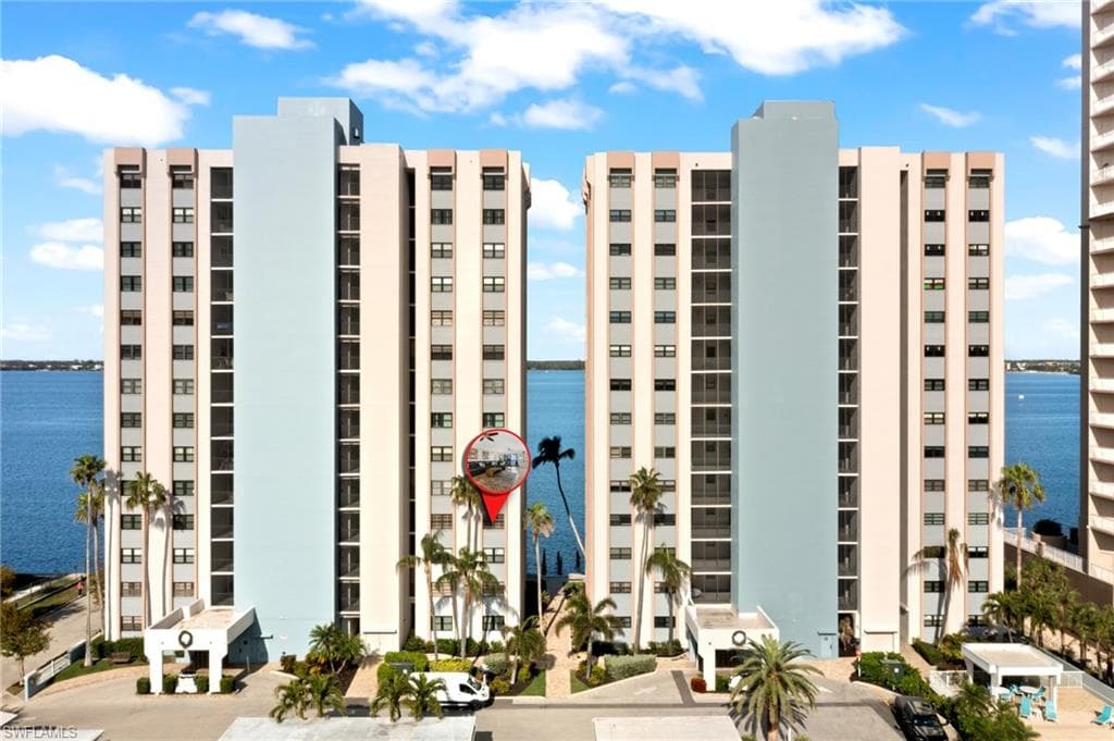 1925 Clifford ST 403 FORT MYERS, FL 33901