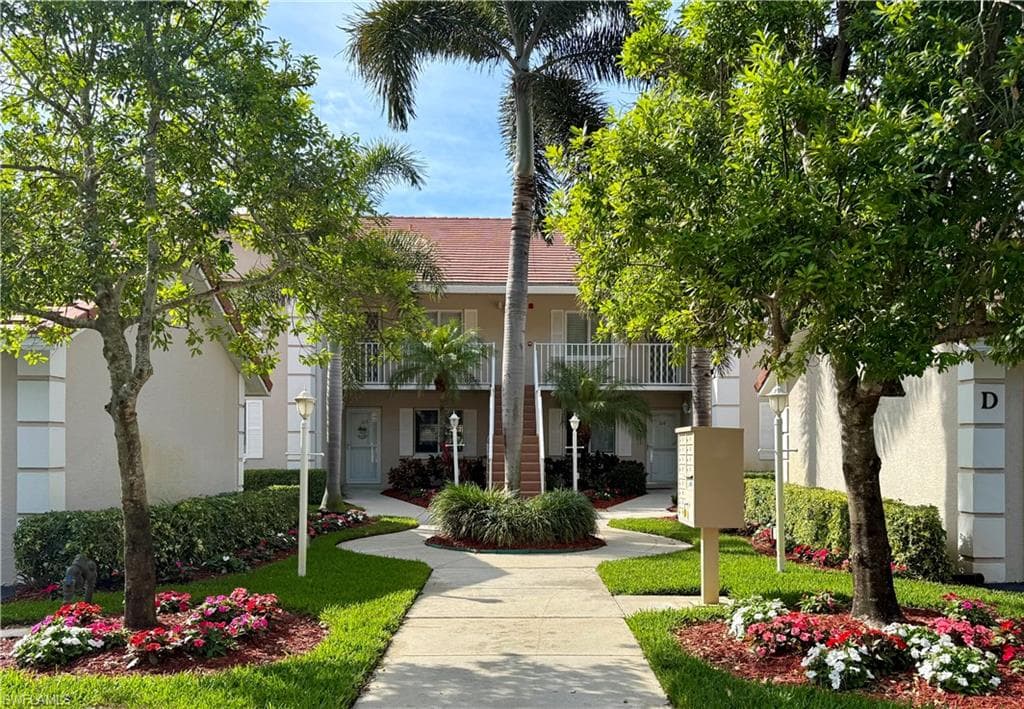 7145 Dennis CIR D104 NAPLES, FL 34104
