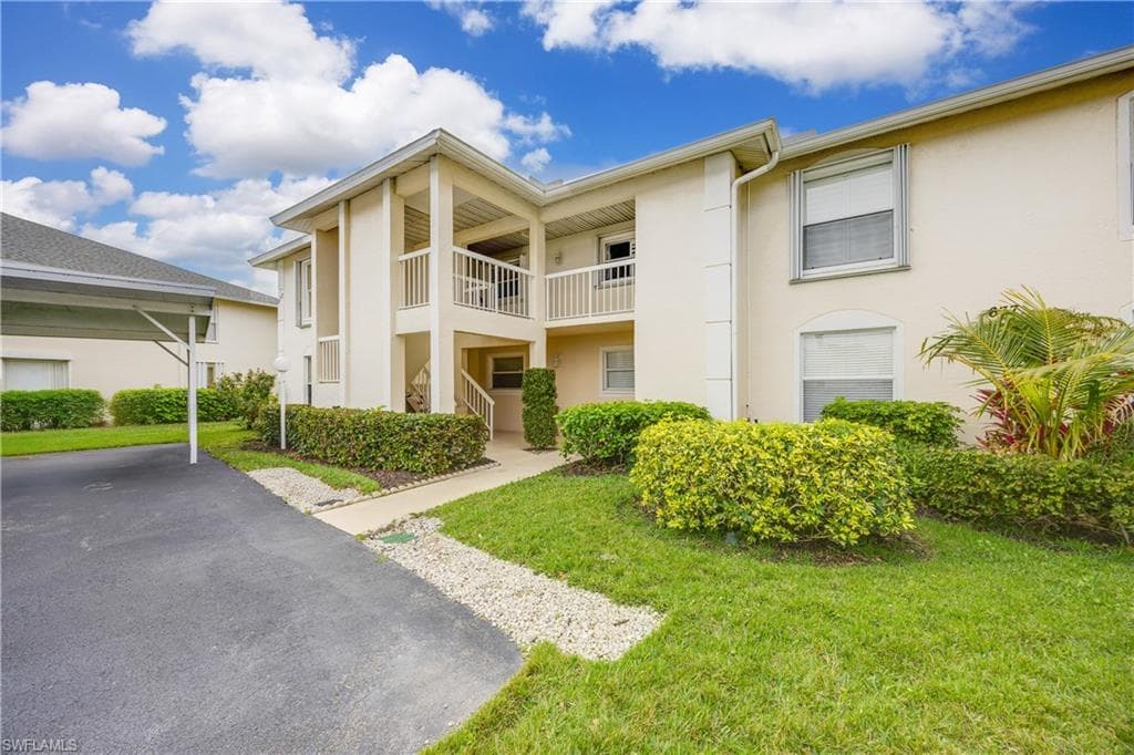 677 Squire CIR 201 NAPLES, FL 34104
