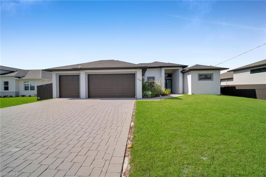 304 NW 4th AVE CAPE CORAL, FL 33993