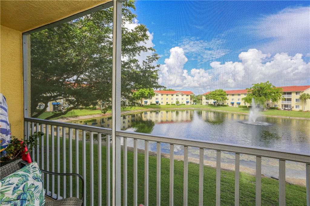 8264 Key Royal CIR 821 NAPLES, FL 34119