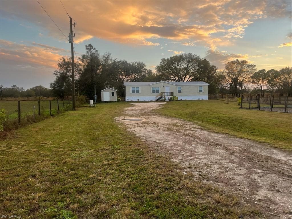 1105 Evans RD LABELLE, FL 33935