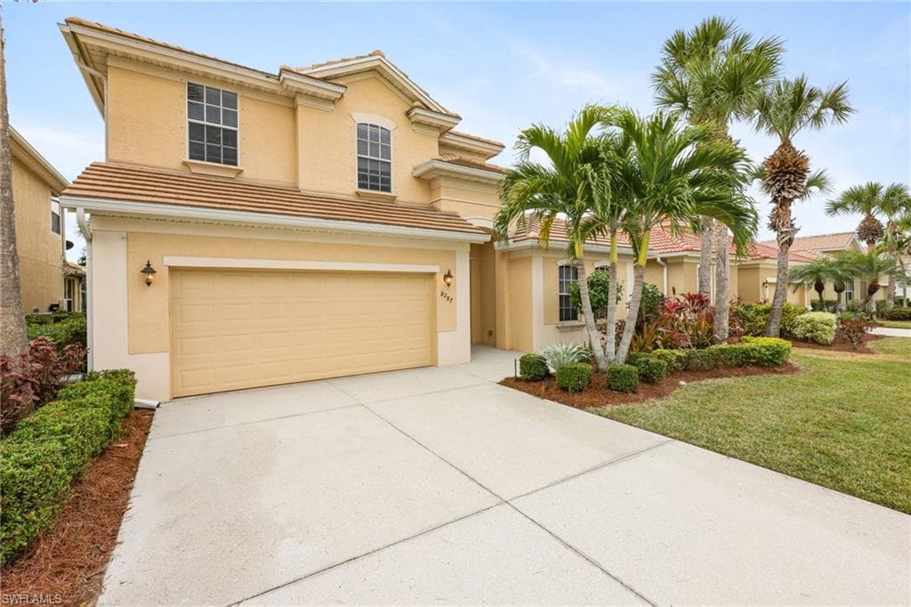 8287 Valiant DR NAPLES, FL 34104