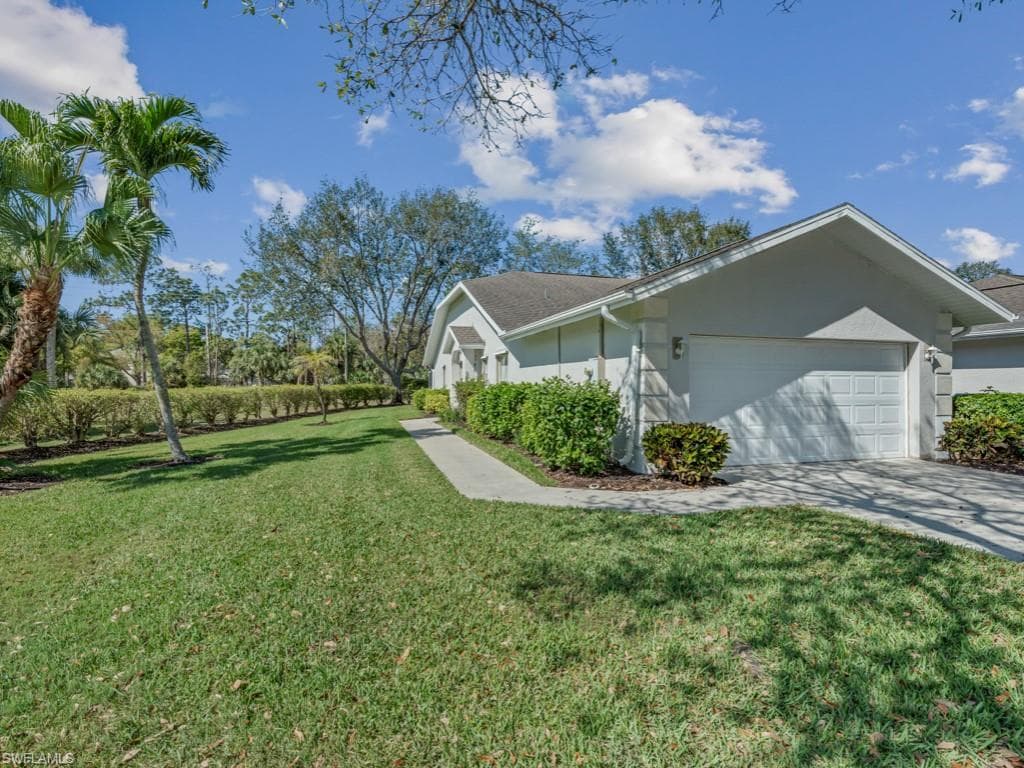 1973 Crown Pointe BLVD NAPLES, FL 34112