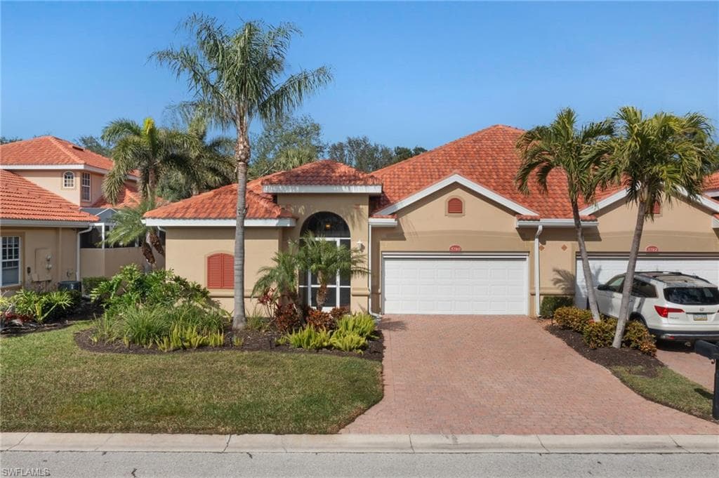 5740 Kensington LOOP FORT MYERS, FL 33912