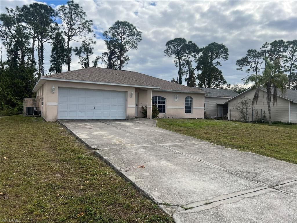 17417 Oriole RD FORT MYERS, FL 33967