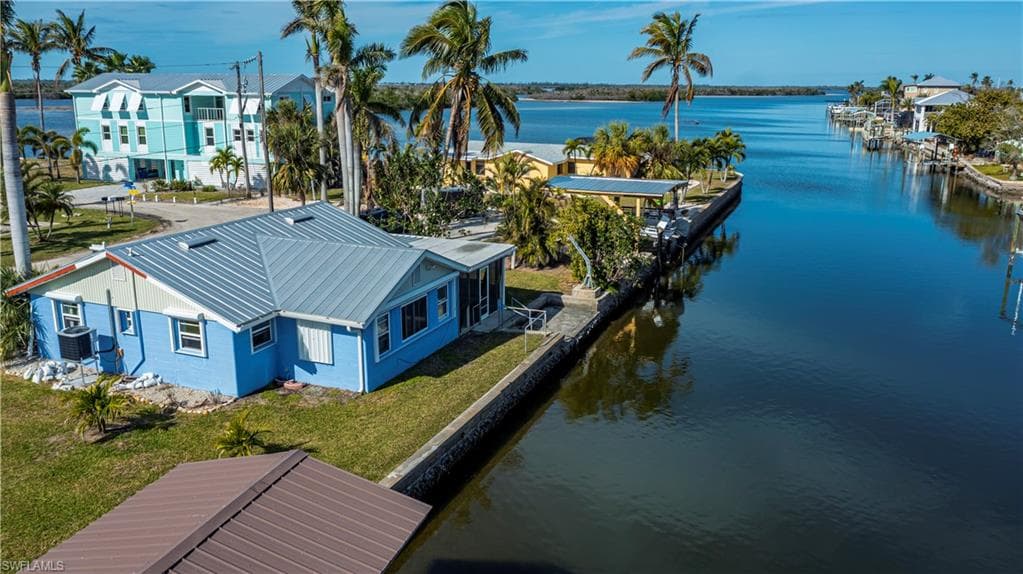 11512 May ST MATLACHA, FL 33993