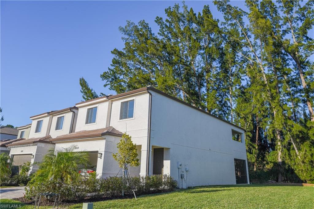 26232 Bonita Fairways BLVD BONITA SPRINGS, FL 34135