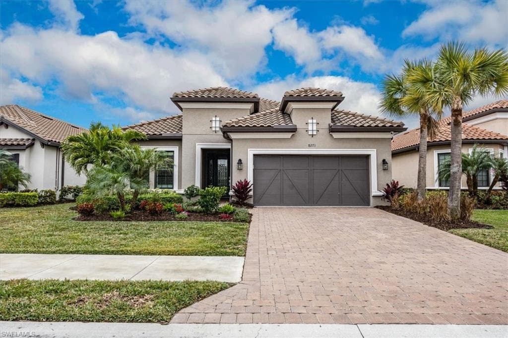 8271 Promoso CT NAPLES, FL 34114