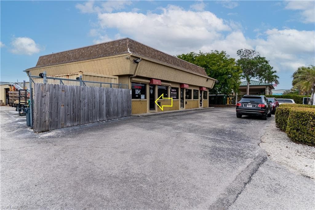 960 Chalmer DR 101 MARCO ISLAND, FL 34145