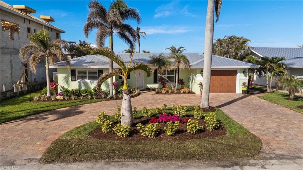 39 Fairview BLVD FORT MYERS BEACH, FL 33931