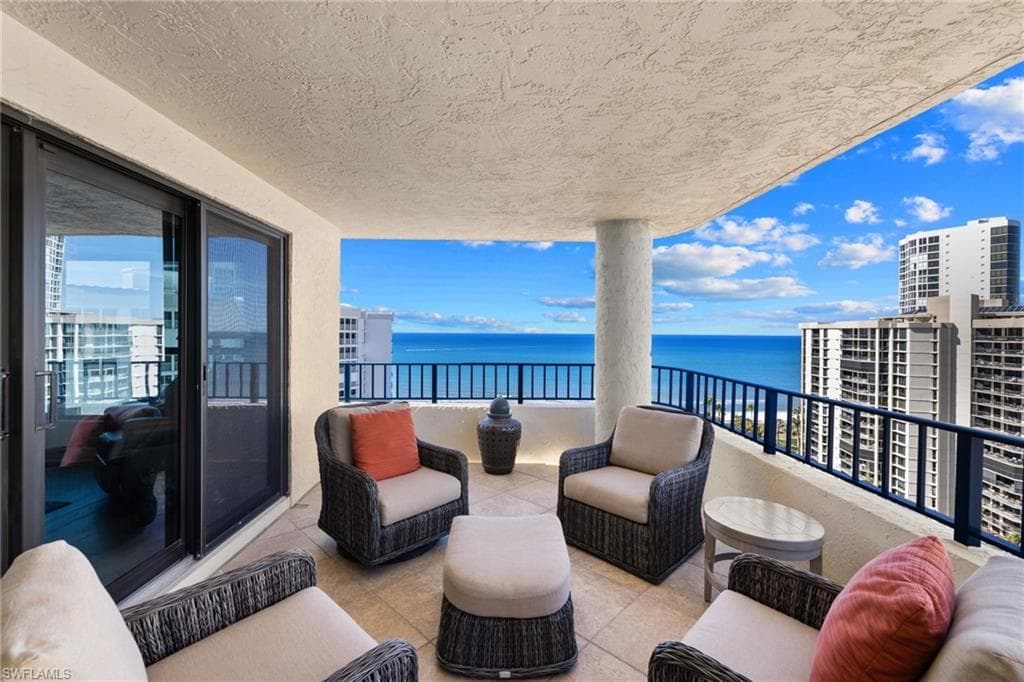 4451 Gulf Shore BLVD N 1901 NAPLES, FL 34103