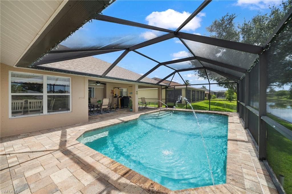 207 SE 16th ST CAPE CORAL, FL 33990