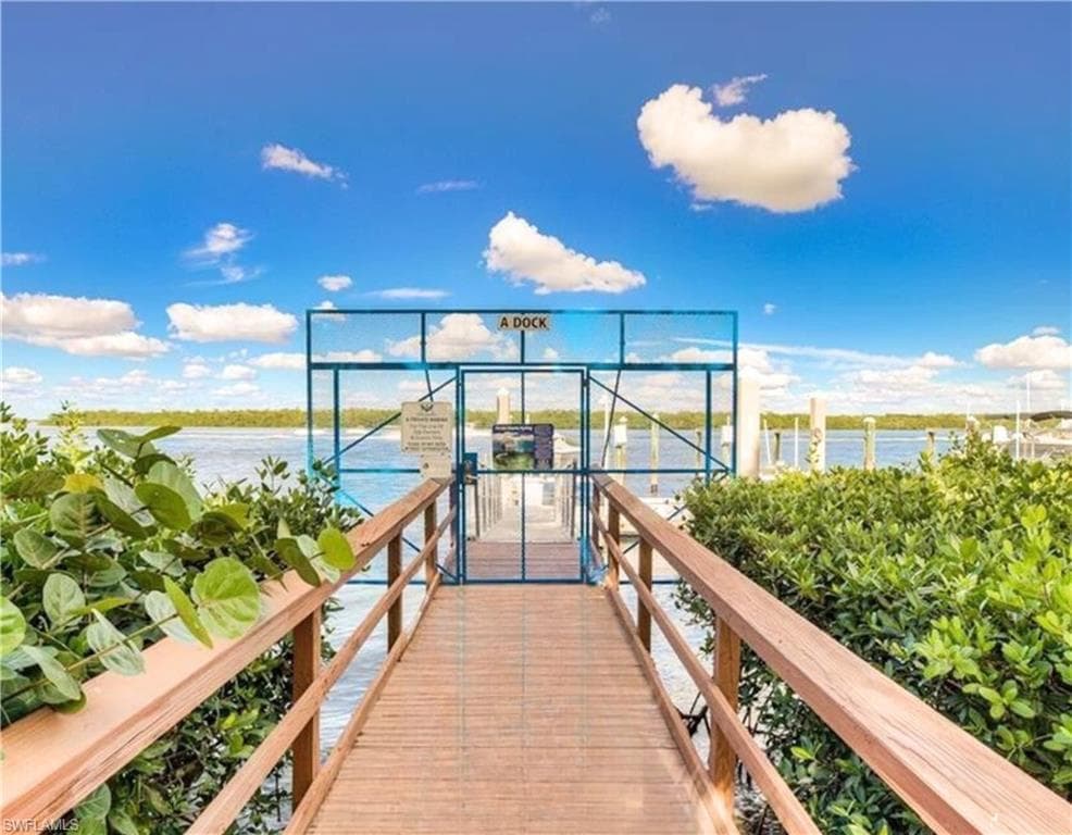 4199 Bay Beach LN FORT MYERS BEACH, FL 33931