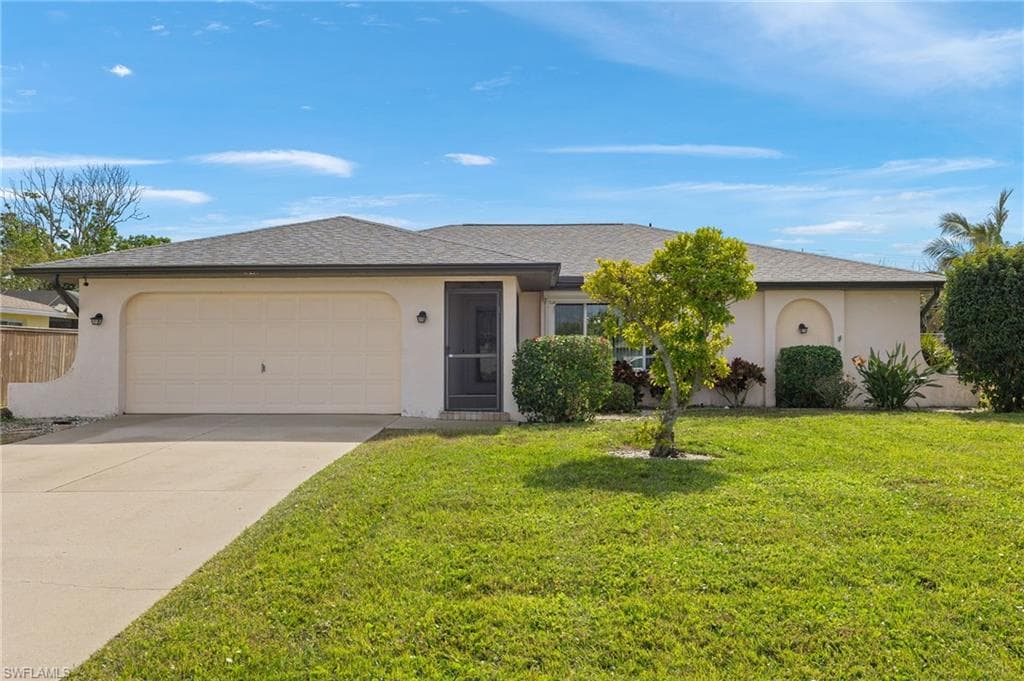 1040 NE Van Loon LN CAPE CORAL, FL 33909