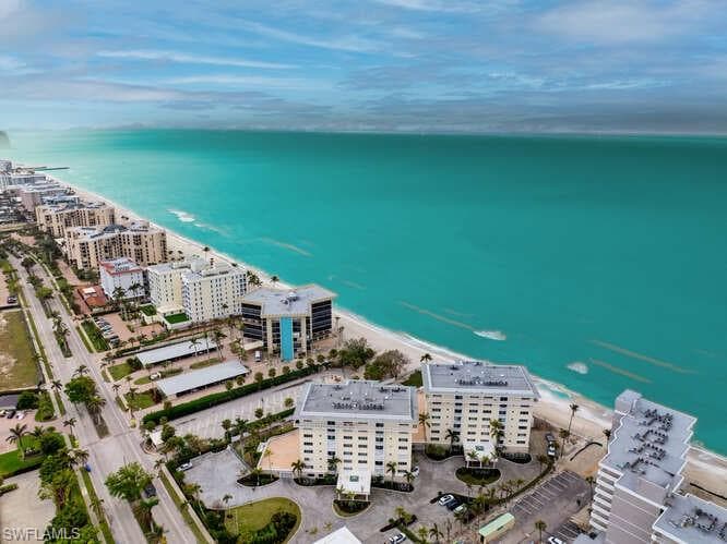 3401 Gulf Shore BLVD N 204 NAPLES, FL 34103