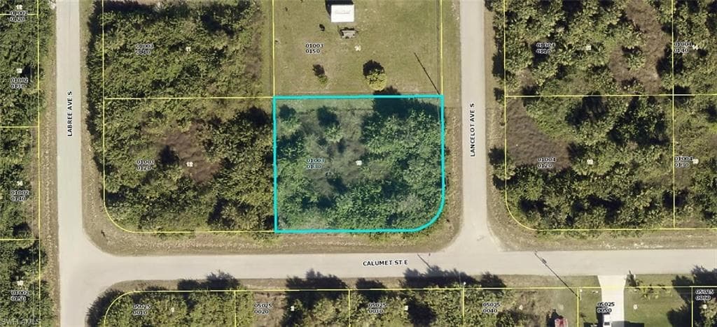 326 Lancelot AVE LEHIGH ACRES, FL 33974