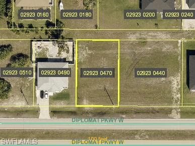 1217 Diplomat PKWY W CAPE CORAL, FL 33993