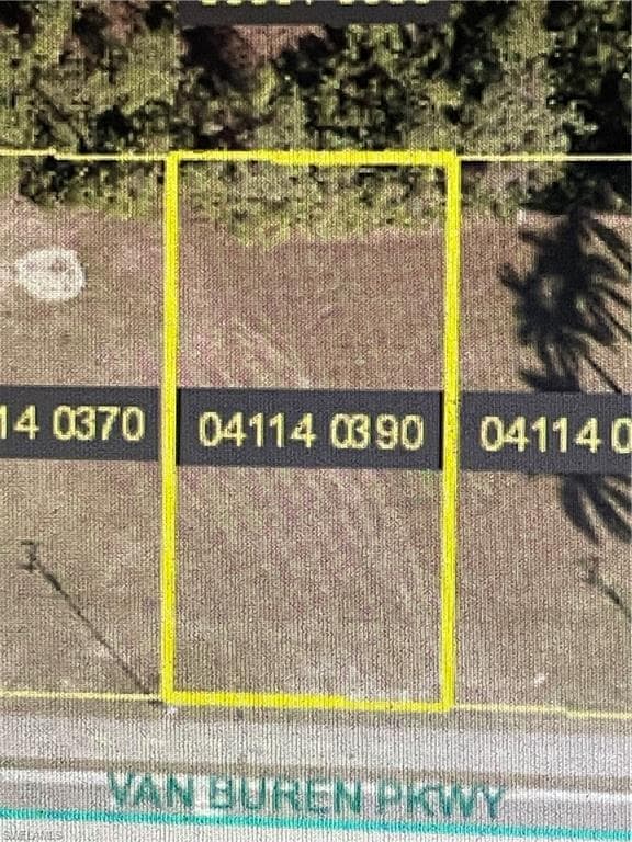 2915 Van Buren PKWY CAPE CORAL, FL 33993