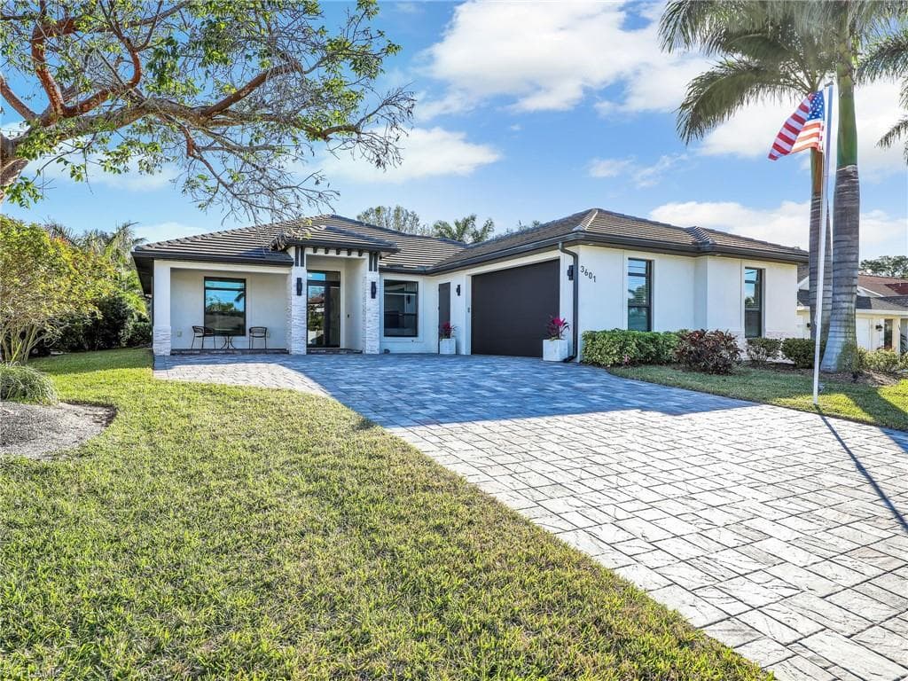 3601 McComb LN BONITA SPRINGS, FL 34134