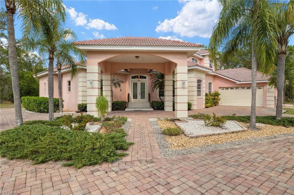 4671 5th AVE NW NAPLES, FL 34119