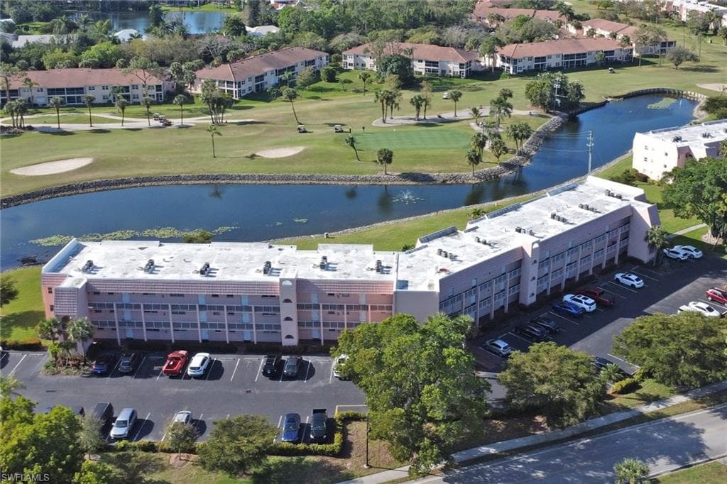 300 Forest Lakes BLVD 311 NAPLES, FL 34105
