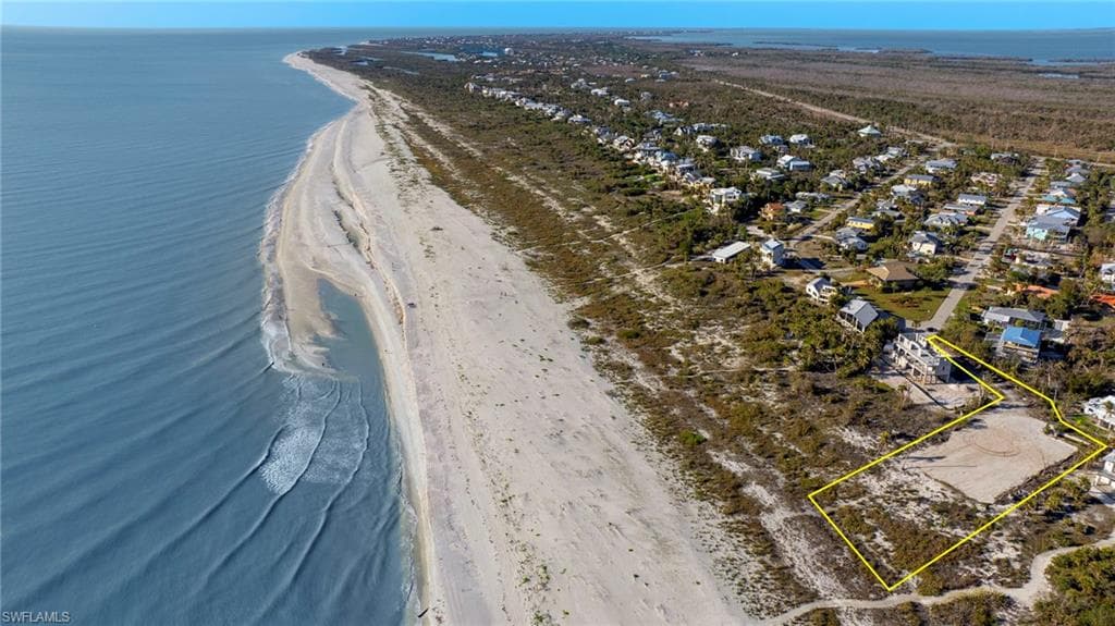 4741 Tradewinds DR SANIBEL, FL 33957