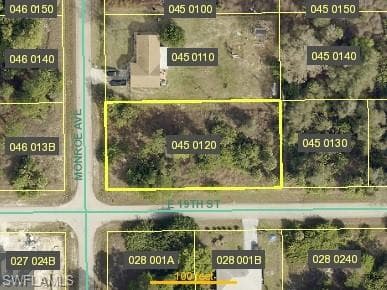1900 Monroe AVE LEHIGH ACRES, FL 33972