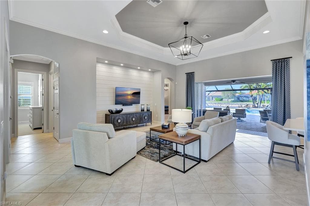 9091 Graphite CIR NAPLES, FL 34120