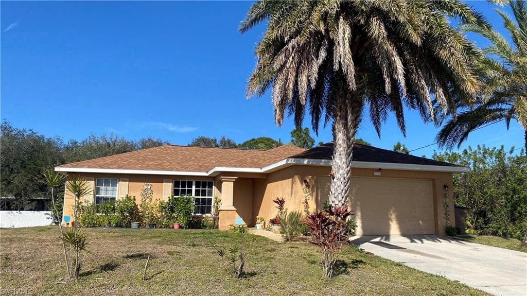 3806 27th ST SW LEHIGH ACRES, FL 33976