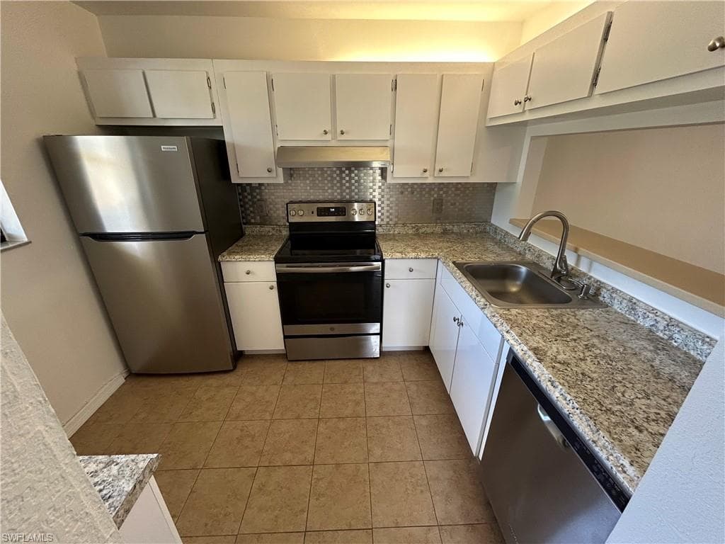 9301 Central Park DR 106 FORT MYERS, FL 33919