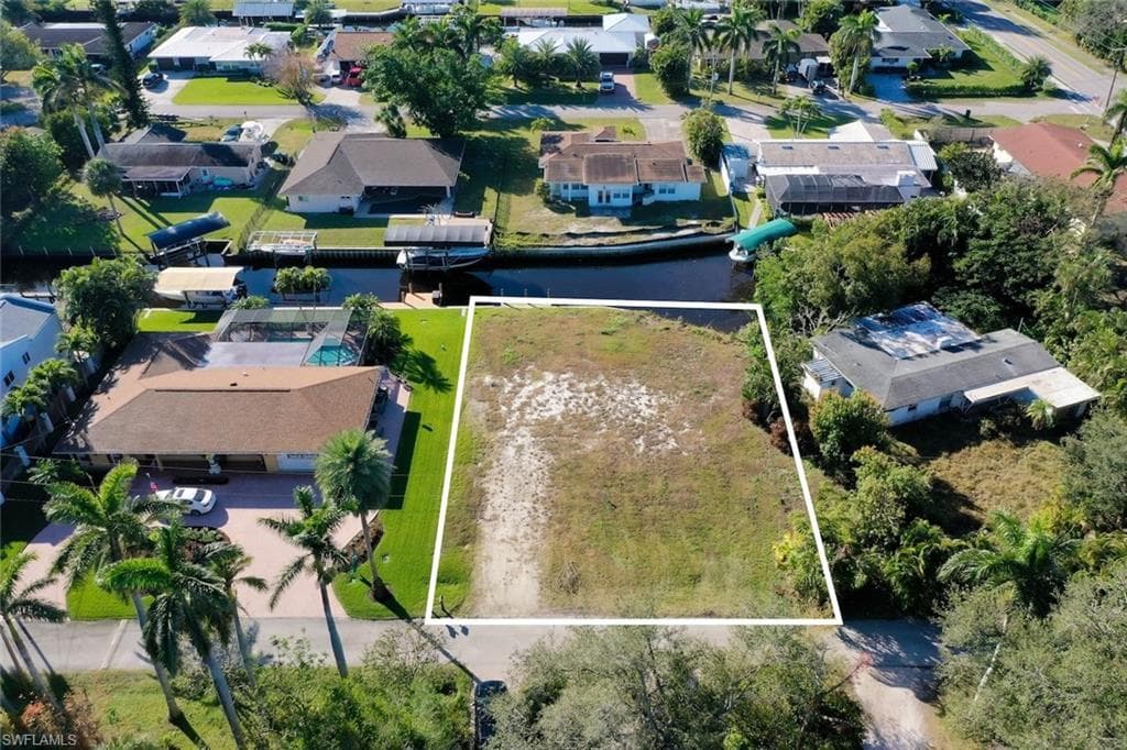 939 Altadena DR FORT MYERS, FL 33919