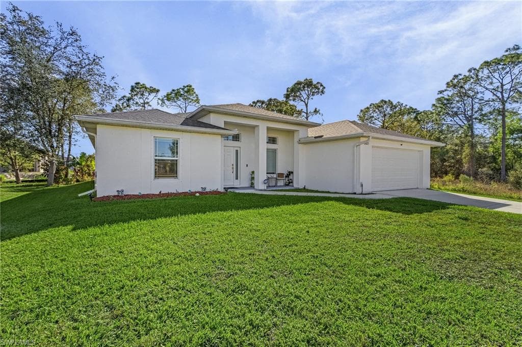 3607 38th ST SW LEHIGH ACRES, FL 33976