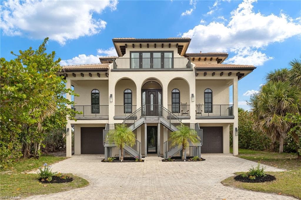 461 Lake Murex CIR SANIBEL, FL 33957