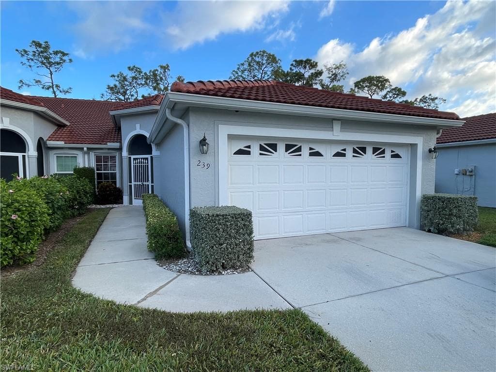 239 Melrose PL 49 NAPLES, FL 34104