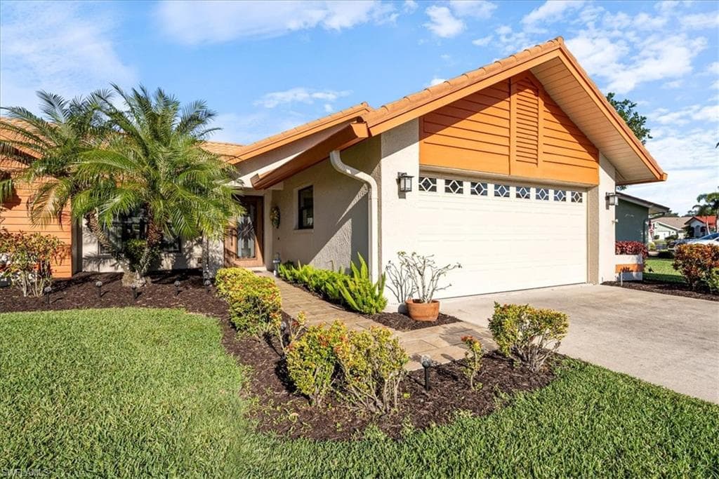 12725 Inverary CIR FORT MYERS, FL 33912