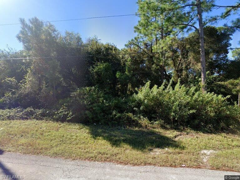 4737/4739 29th ST SW LEHIGH ACRES, FL 33973