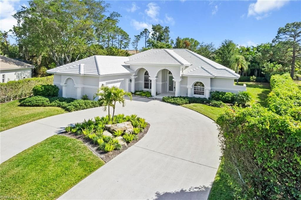 28974 Seton CT BONITA SPRINGS, FL 34134