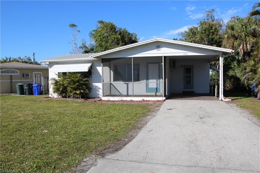 1935 Coronado RD FORT MYERS, FL 33901