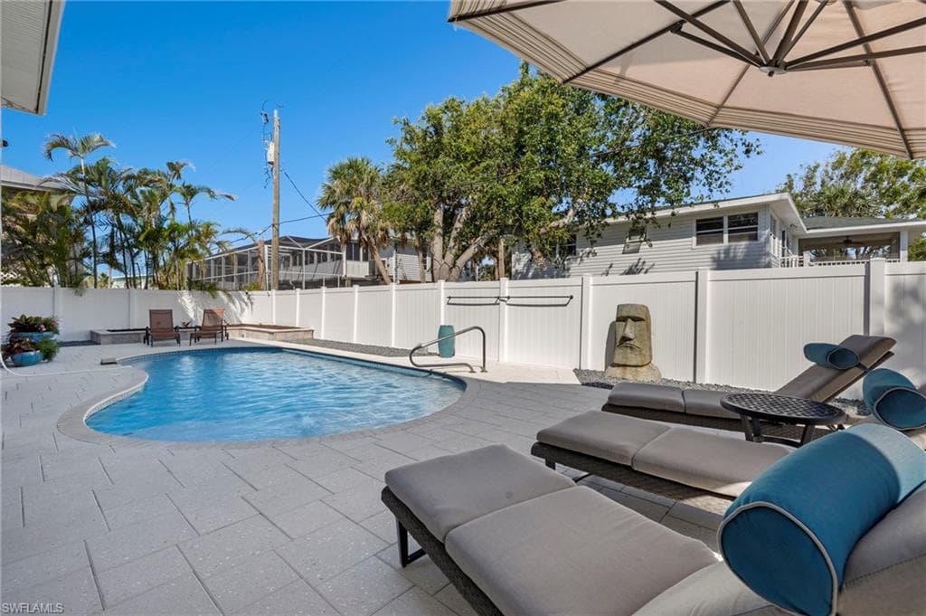 143 Gulf Island DR FORT MYERS BEACH, FL 33931