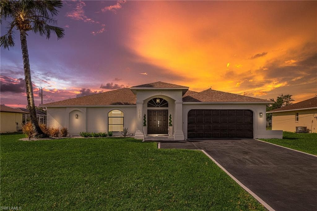 1322 2nd ST CAPE CORAL, FL 33909