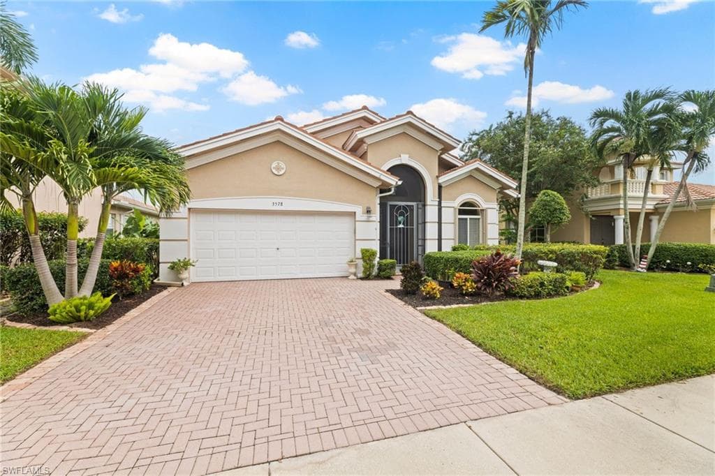 3578 Malagrotta CIR CAPE CORAL, FL 33909