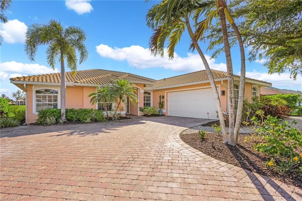 9873 El Greco CIR BONITA SPRINGS, FL 34135