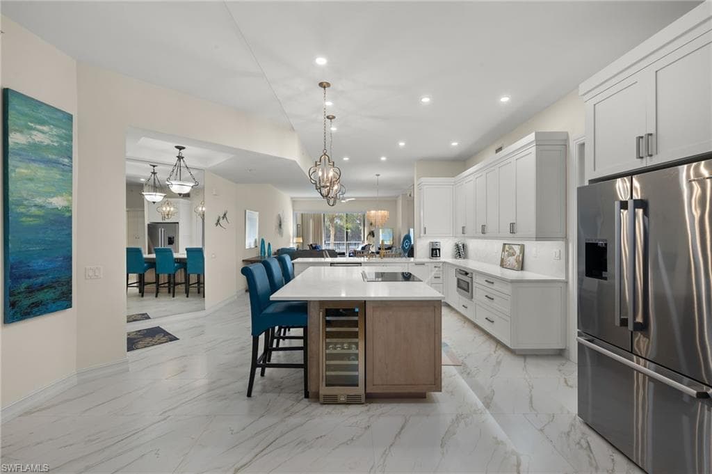 820 Bentwater CIR 102 NAPLES, FL 34108